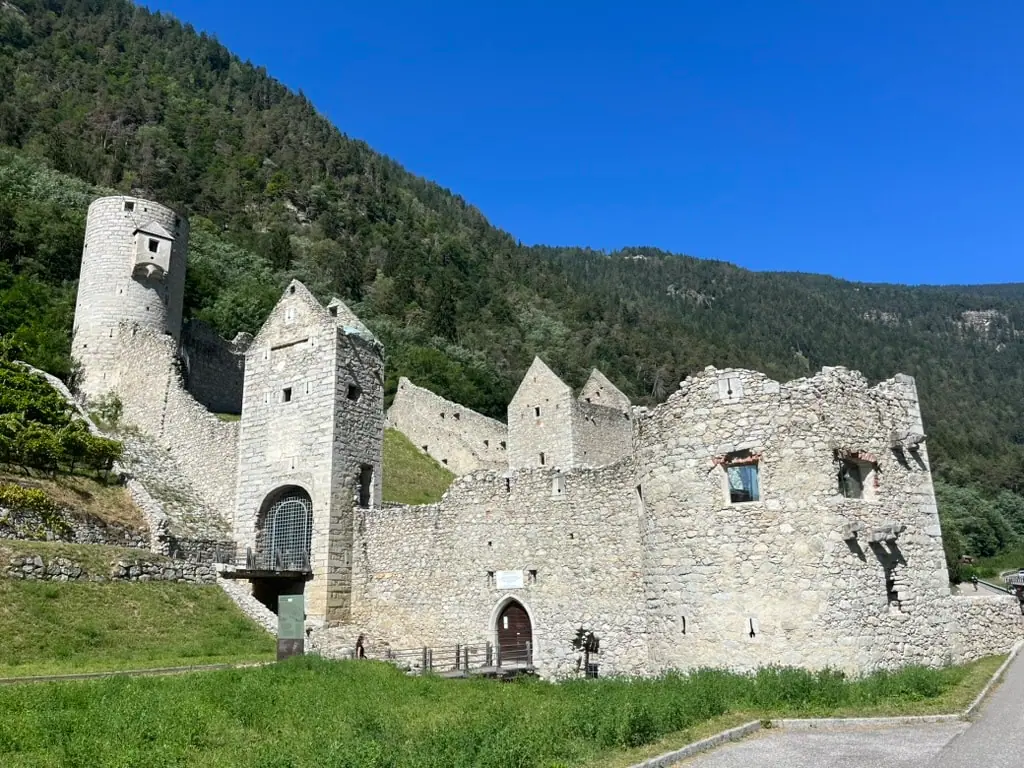 hrad Mühlbacher Klause