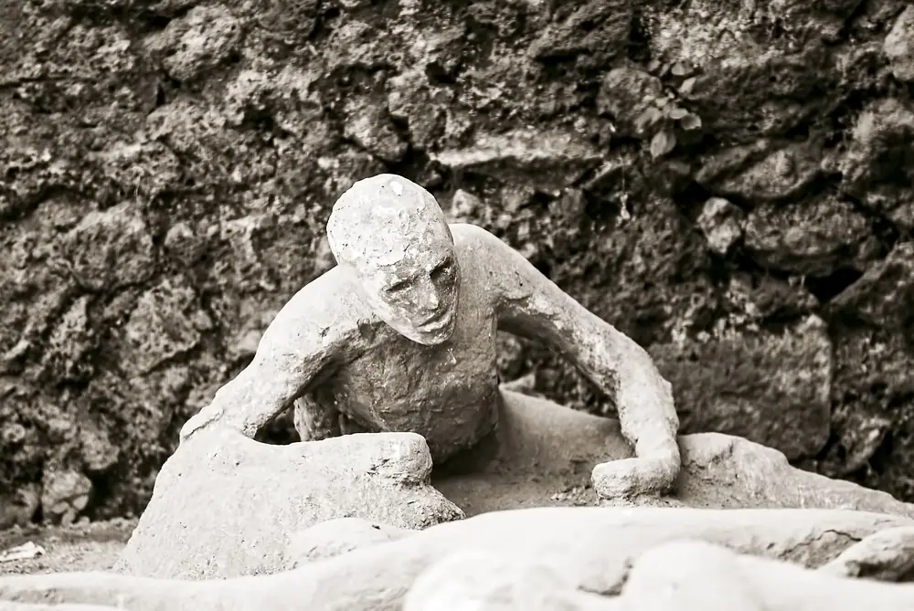 Pompeje: Tragický osud, který zastavil čas v římském městě